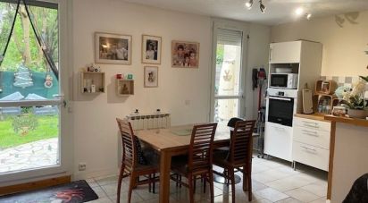 Apartment 5 rooms of 108 m² in Combs-la-Ville (77380)