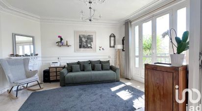 Appartement 4 pièces de 71 m² à Paris (75015)