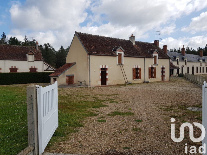 Country house 4 rooms of 70 m² in Gièvres (41130)