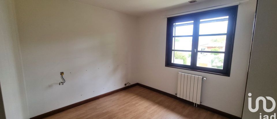 House 5 rooms of 125 m² in Chanoz-Châtenay (01400)