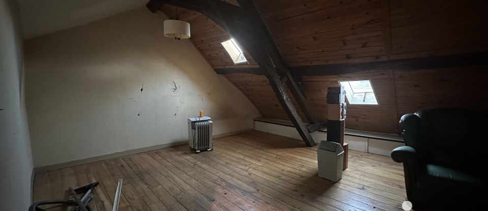 Town house 8 rooms of 180 m² in Alençon (61000)