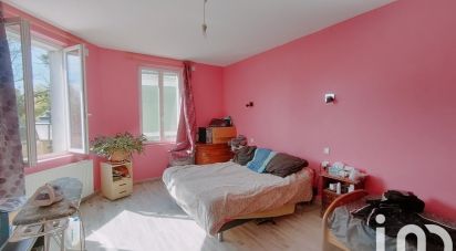 Village house 6 rooms of 160 m² in Montreuil-le-Henri (72150)