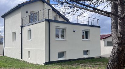 Maison 6 pièces de 131 m² à Sorbiers (42290)