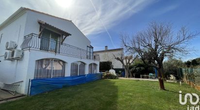 House 7 rooms of 161 m² in Fourques (30300)
