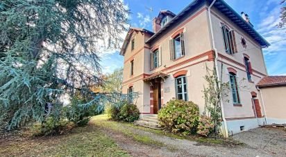 House 11 rooms of 275 m² in Aureilhan (65800)