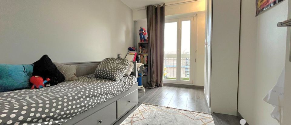 Apartment 5 rooms of 98 m² in Créteil (94000)