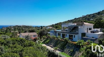 Architect house 5 rooms of 250 m² in Cavalaire-sur-Mer (83240)
