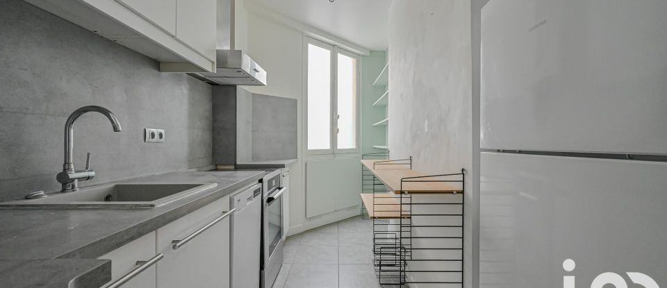 Apartment 4 rooms of 74 m² in Paris (75017)