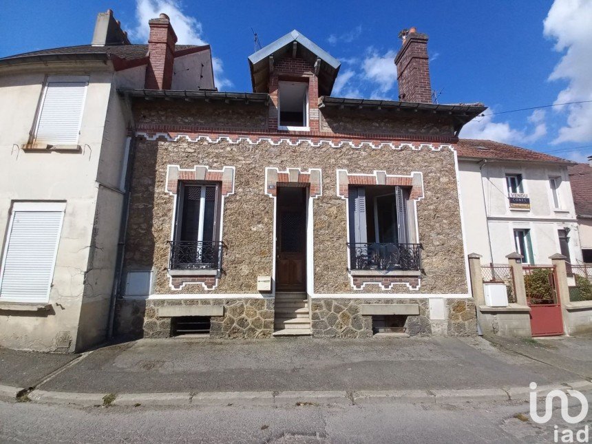 Vente Maison 104m² 4 Pièces à La Ferté-sous-Jouarre (77260) - Iad France