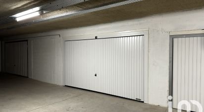 Parking/garage/box de 30 m² à Choisy-le-Roi (94600)