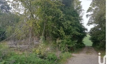 Land of 2,500 m² in Le Val d'Hazey (27600)