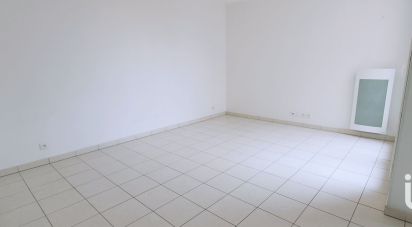 Appartement 2 pièces de 45 m² à Corbeil-Essonnes (91100)