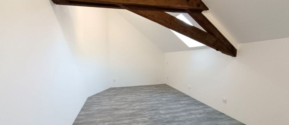 Longere 5 rooms of 133 m² in Le Bourgneuf-la-Forêt (53410)