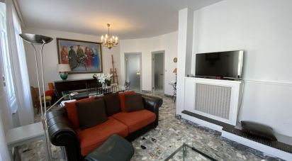 Maison 11 pièces de 319 m² à Saint-Quentin (02100)