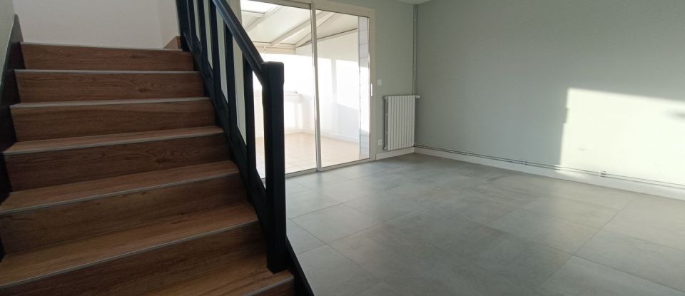House 5 rooms of 82 m² in Fougères (35300)