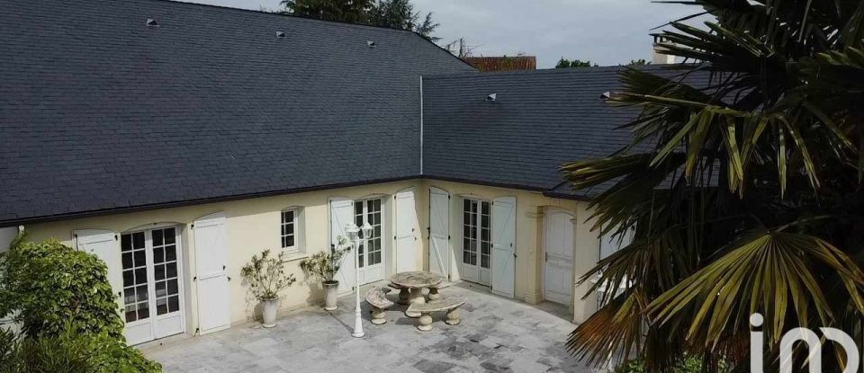 Maison traditionnelle 7 pièces de 230 m² à Monein (64360)