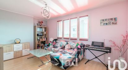 Appartement 4 pièces de 66 m² à Les Clayes-sous-Bois (78340)