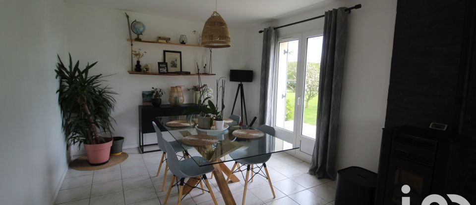 House 4 rooms of 104 m² in Fontaine-le-Bourg (76690)