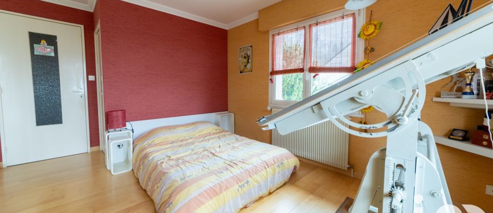 House 6 rooms of 156 m² in Xertigny (88220)