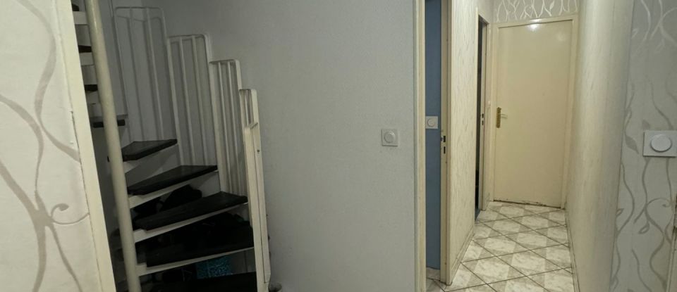 Duplex 4 rooms of 90 m² in Sarcelles (95200)