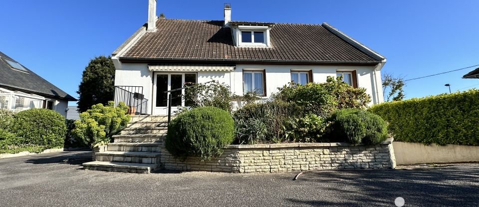 Maison traditionnelle 6 pièces de 147 m² à Évreux (27000)