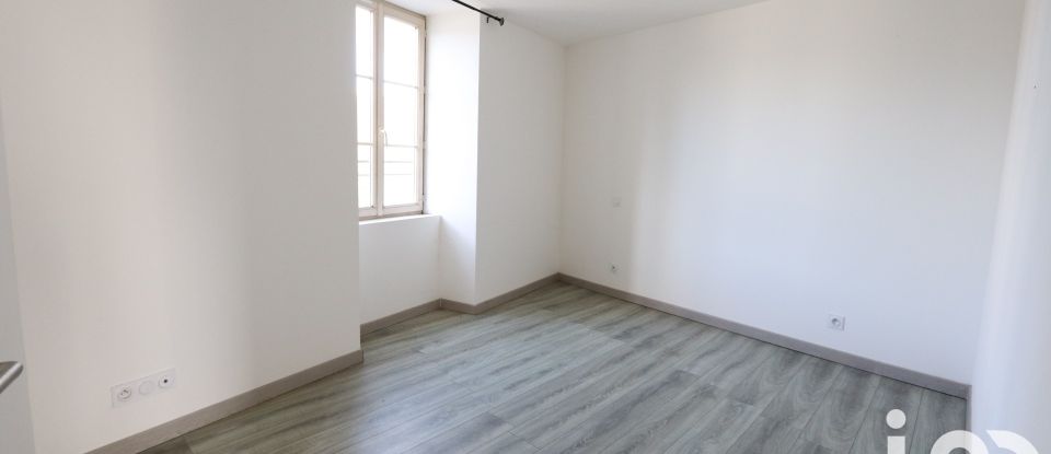 Appartement 3 pièces de 80 m² à Échiré (79410)