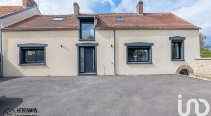 House 5 rooms of 140 m² in Montfort-l'Amaury (78490)