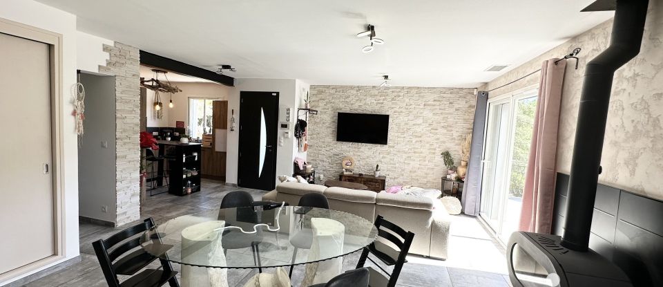 Maison traditionnelle 6 pièces de 158 m² à Carpentras (84200)