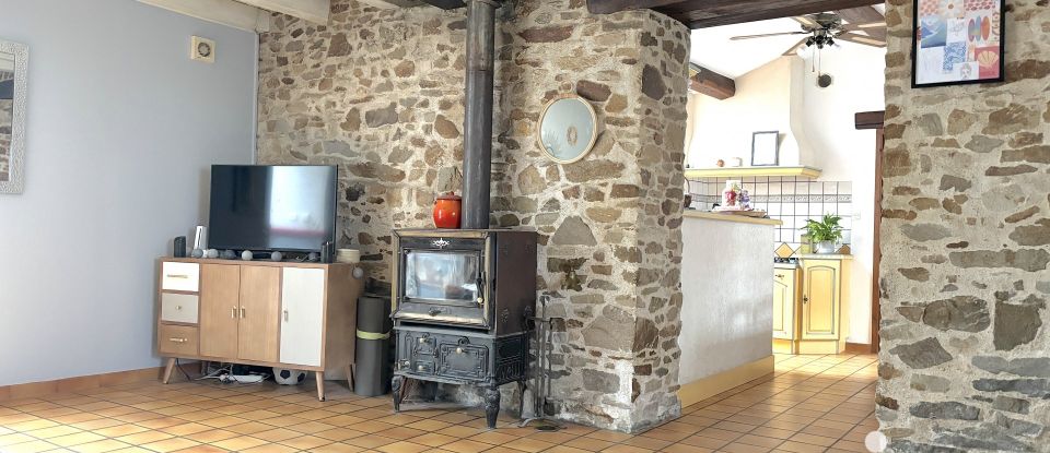 House 4 rooms of 117 m² in Rezé (44400)
