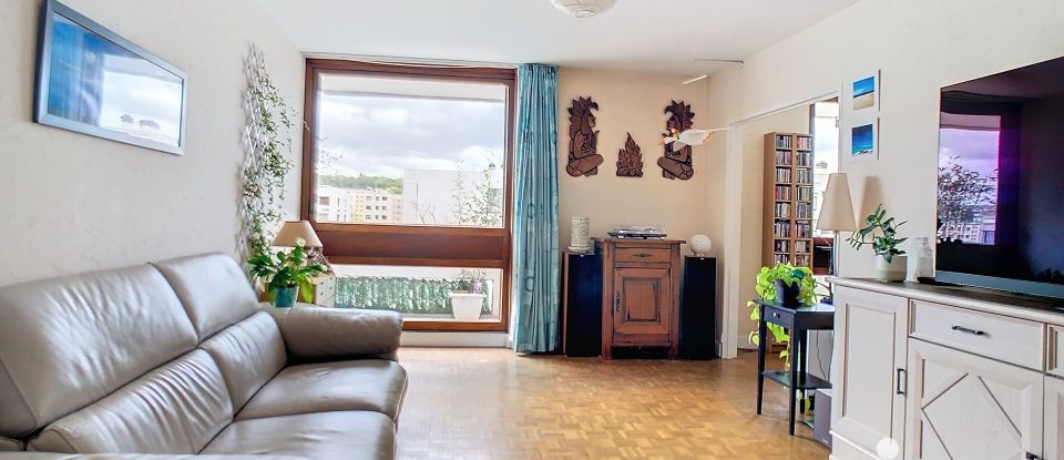 Appartement 4 pièces de 76 m² à Saint-Cyr-l'École (78210)