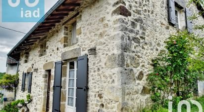 Maison traditionnelle 7 pièces de 160 m² à Saint-Martin-le-Pin (24300)