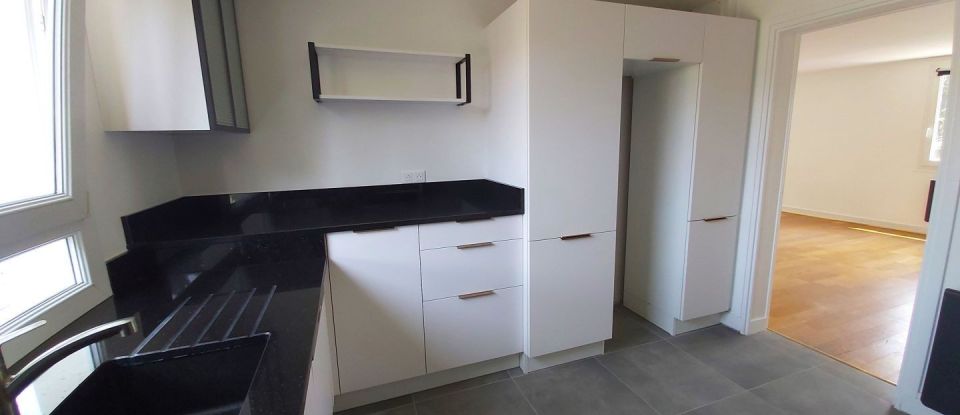 Appartement 4 pièces de 66 m² à Clamart (92140)