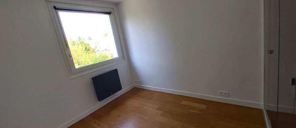 Apartment 4 rooms of 66 m² in Clamart (92140)