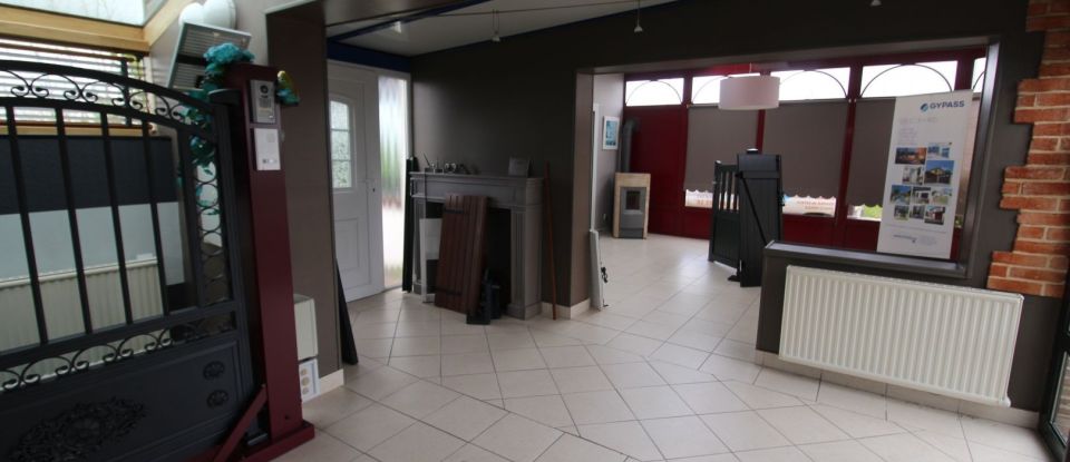 Business premises of 730 m² in Eslettes (76710)