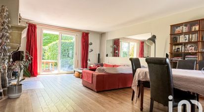 House 7 rooms of 187 m² in Plaisir (78370)