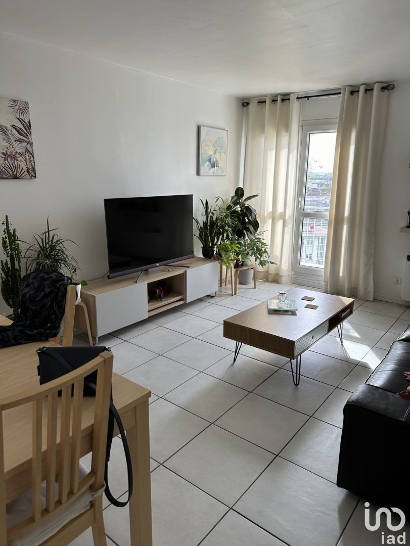 Appartement 3 pièces de 75 m² à Chelles (77500)