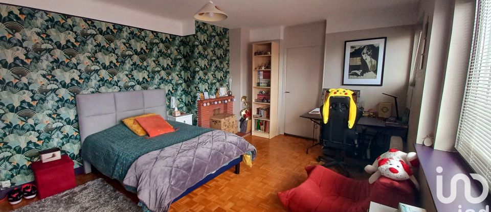 Maison 9 pièces de 270 m² à Sotteville-lès-Rouen (76300)
