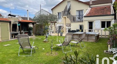 Maison traditionnelle 7 pièces de 130 m² à Juvisy-sur-Orge (91260)