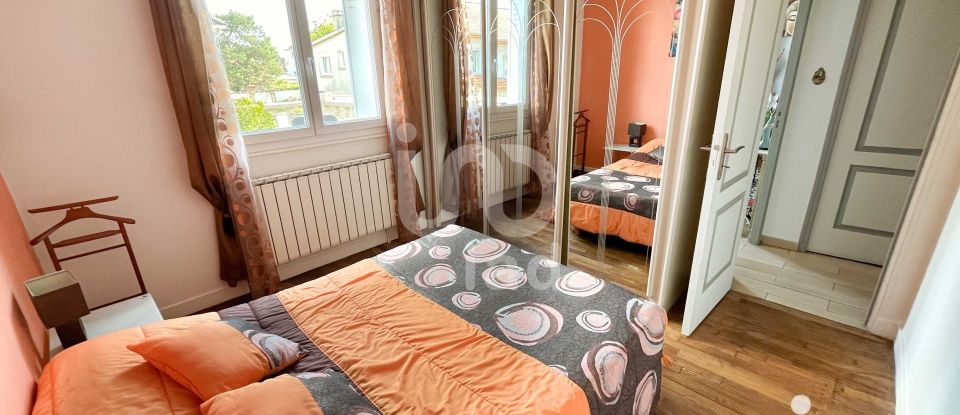 House 7 rooms of 130 m² in Juvisy-sur-Orge (91260)