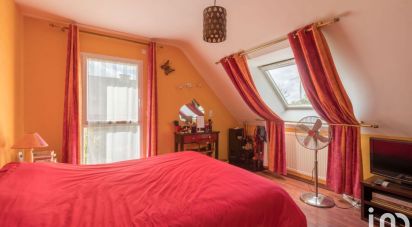 House 5 rooms of 125 m² in Saint-Aubin-du-Cormier (35140)
