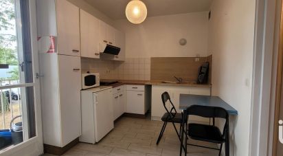 Appartement 2 pièces de 45 m² à Cenon (33150)