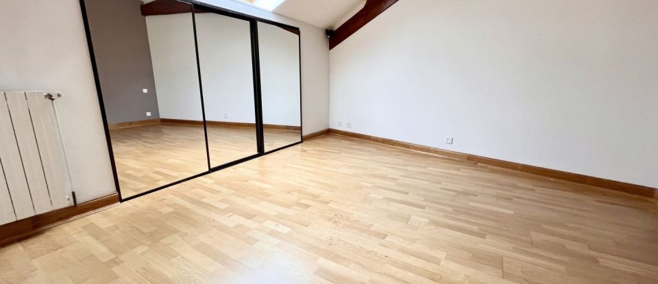 House 6 rooms of 168 m² in Clermont-Ferrand (63000)