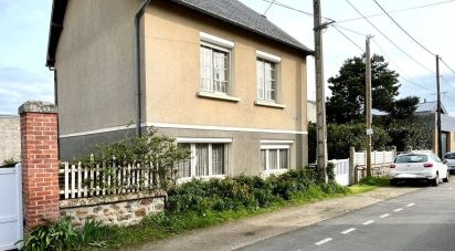 Traditional house 5 rooms of 78 m² in Jullouville (50610)