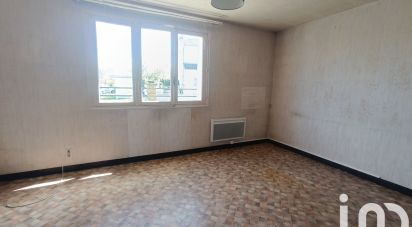 Town house 5 rooms of 84 m² in Montgivray (36400)