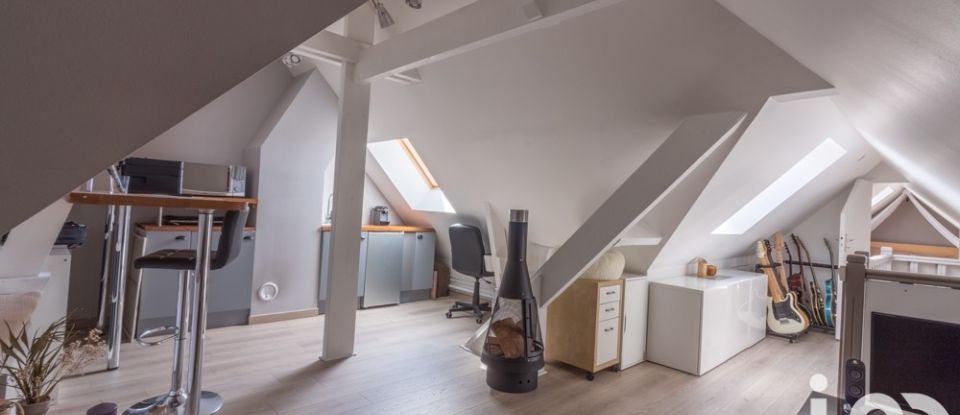 Town house 6 rooms of 137 m² in Carrières-sur-Seine (78420)