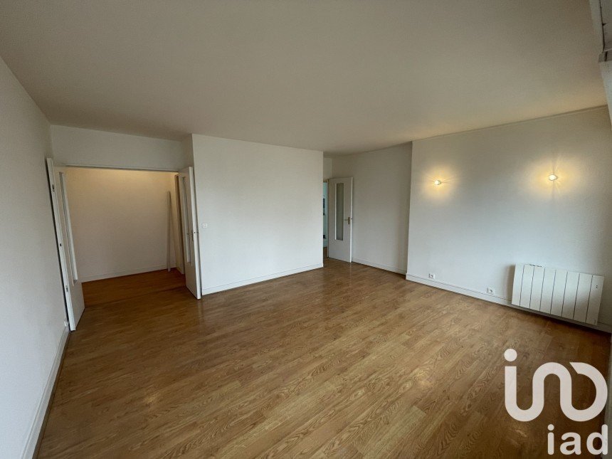Apartment 3 rooms of 67 m² in Colombes (92700)