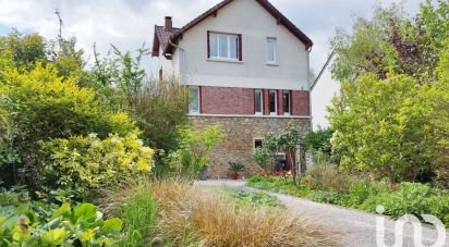 House 5 rooms of 104 m² in Champs-sur-Marne (77420)