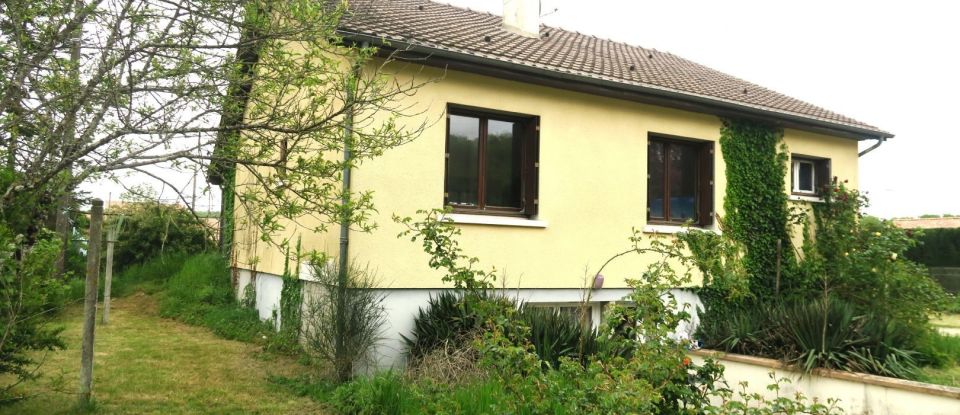House 6 rooms of 174 m² in Bonnes (86300)