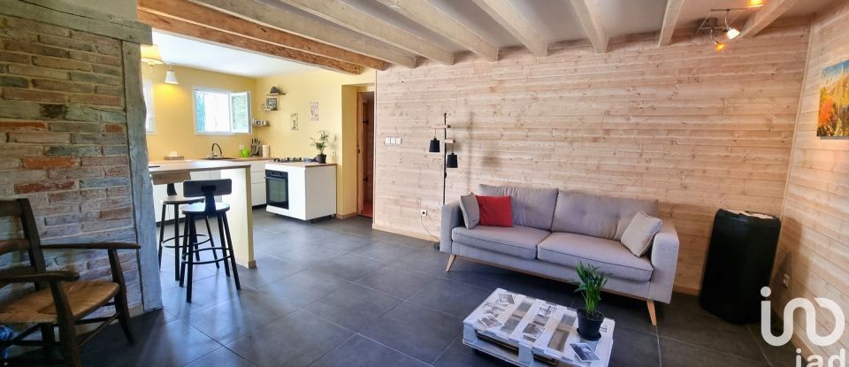 House 4 rooms of 116 m² in Saint-Cyr-sur-Menthon (01380)