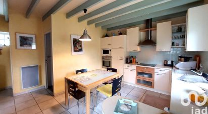 House 4 rooms of 92 m² in Chartres (28000)
